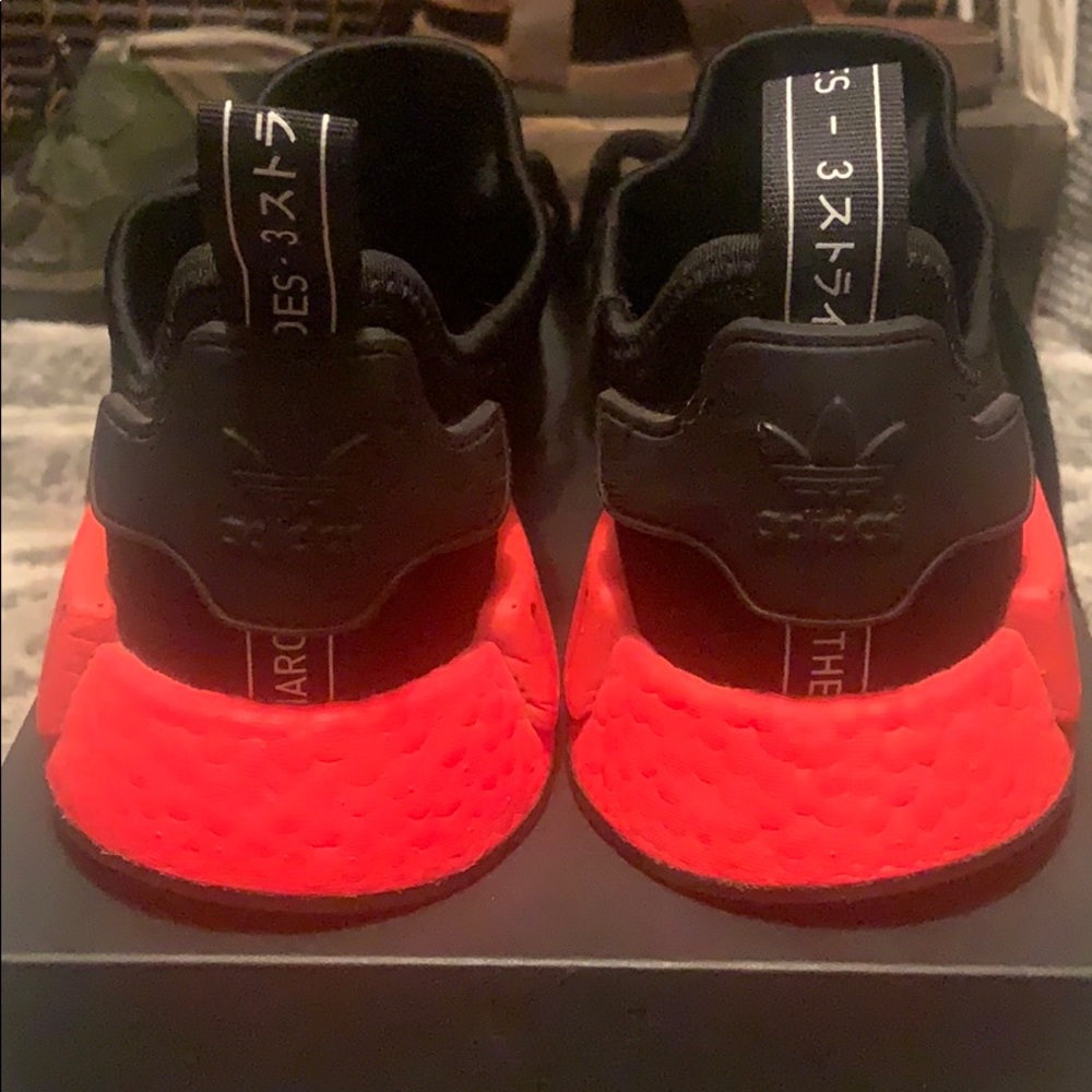 Adidas ultraboost size womens 8 / mens 7 - Picture 3 of 7